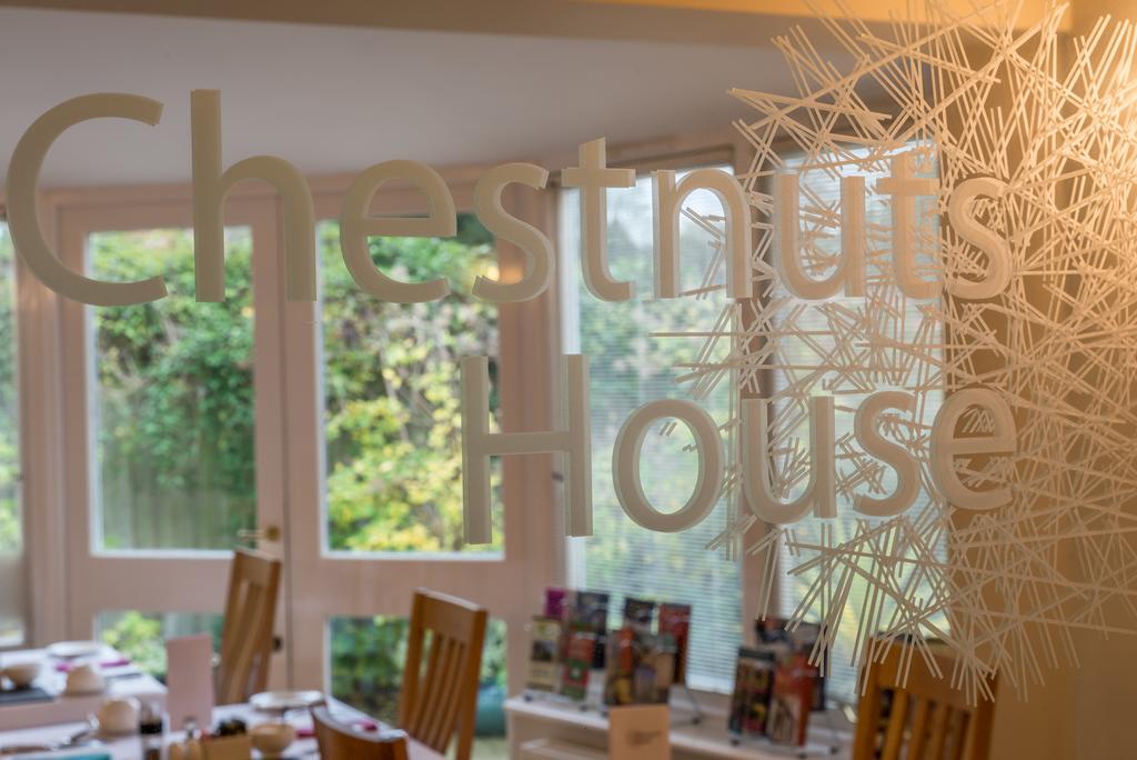 Chestnuts House Boutique B&B Bath Exteriör bild The interior of the restaurant